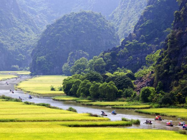 6 Days Scenic Vietnam: Culture, Caves & Cruises